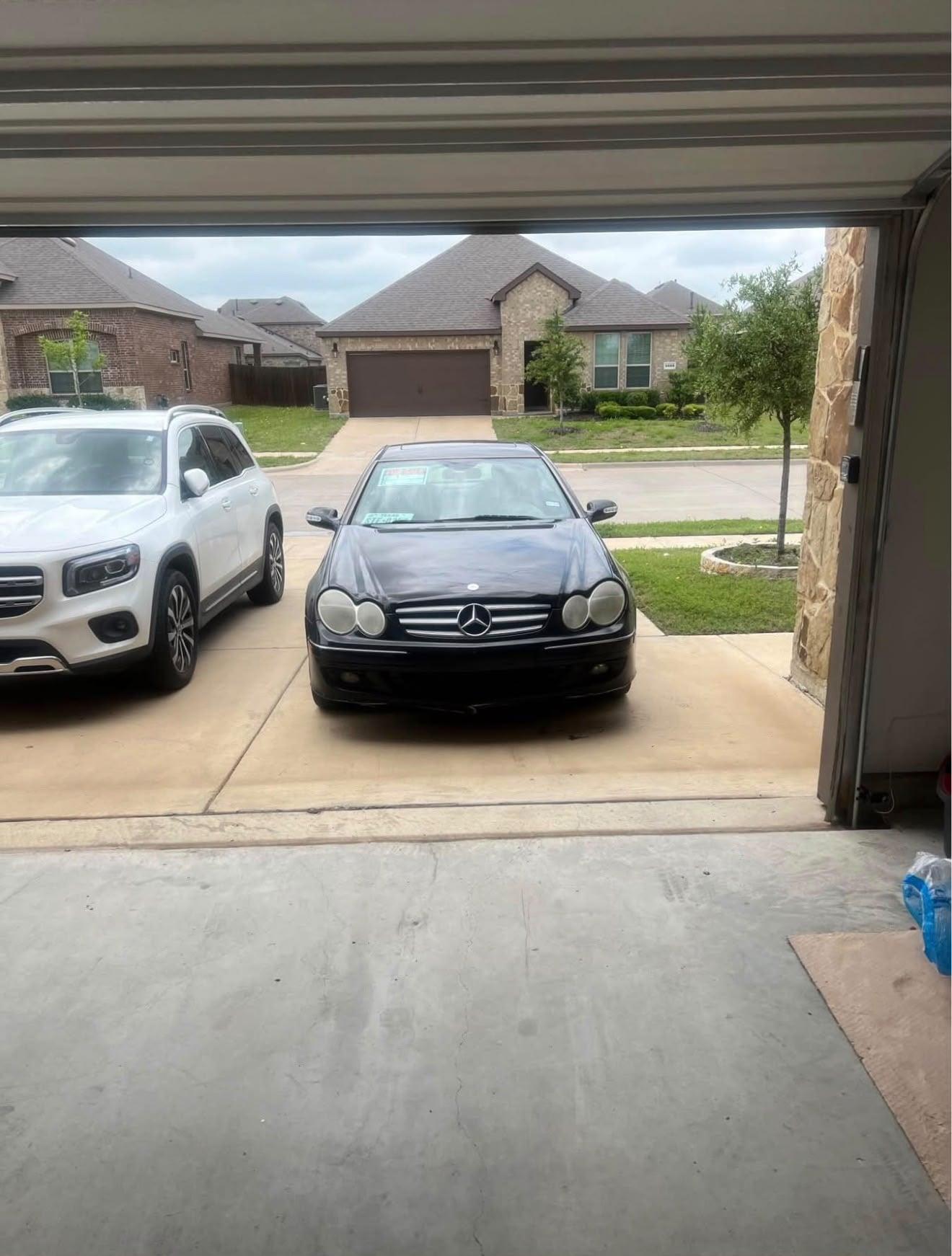 2007 Mercedes-Benz CLK 350 — photo 2