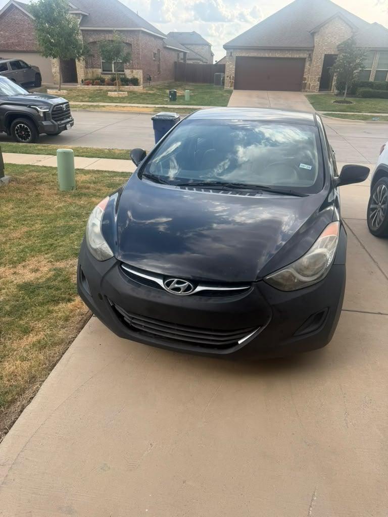 2012 Hyundai Elantra — photo 2